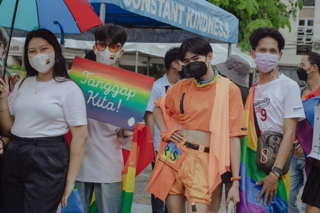 <strong>PHOTOGRAPH COURTESY OF FB.COM/Monday Shots</strong><br />Sending a message of acceptance.