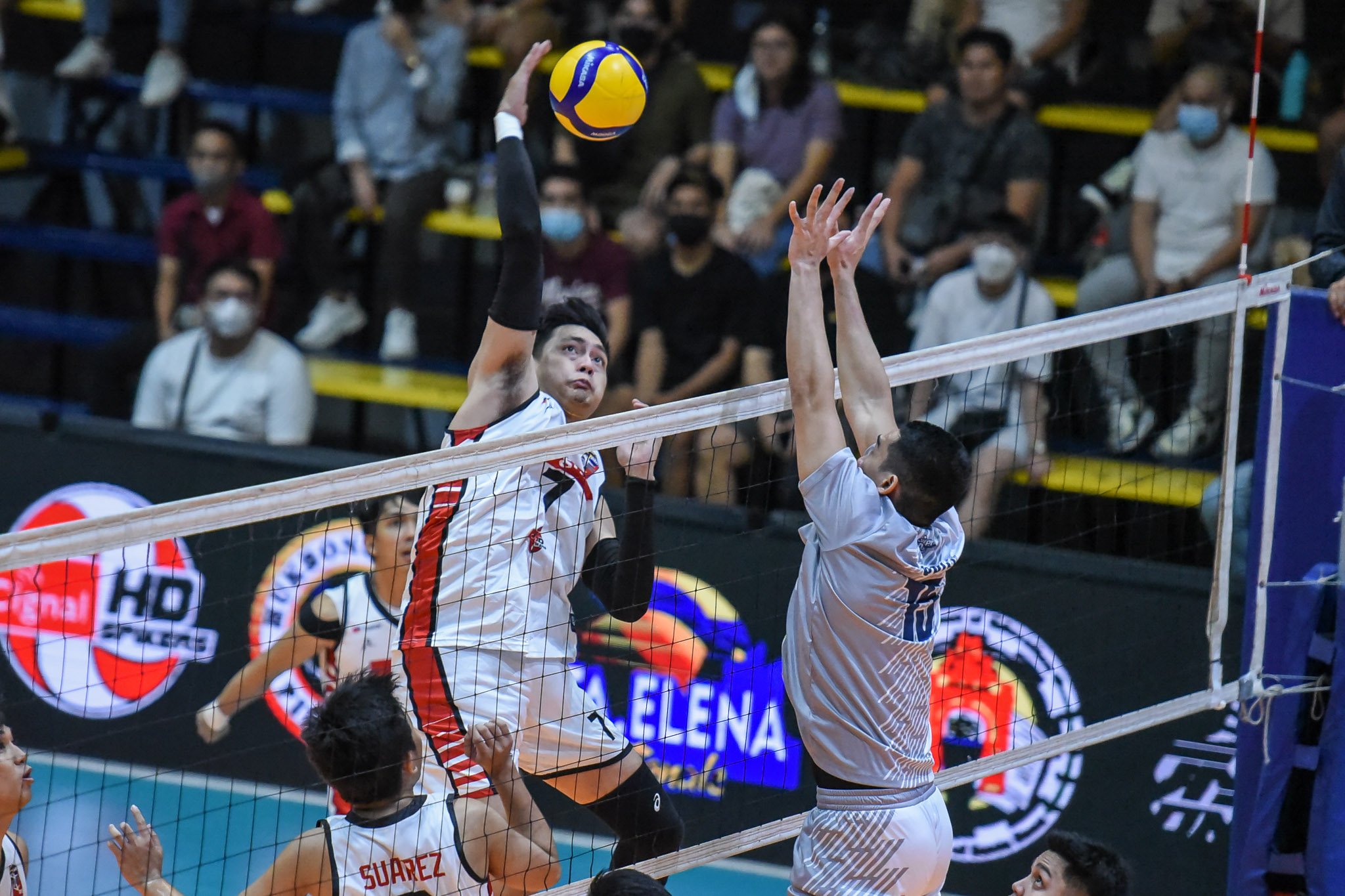 Cignal, Navy vie for last final slot