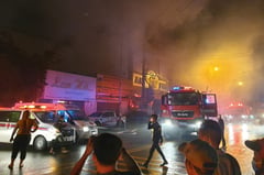 600 families homeless, 2 firefighters hurt after fire