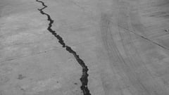 Magnitude 5.7 quake shakes Philippine capital
