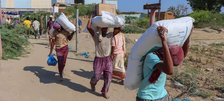 World food prices drop for 5th month