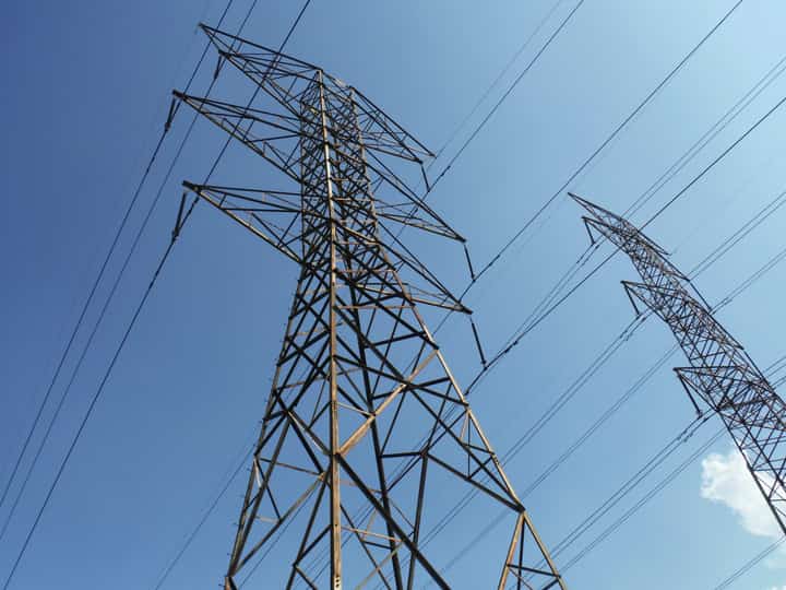 #UwanPH knocks out power for 42,000 Meralco customers