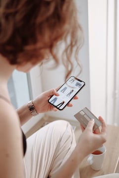 E-commerce growing 20% yearly until 2027