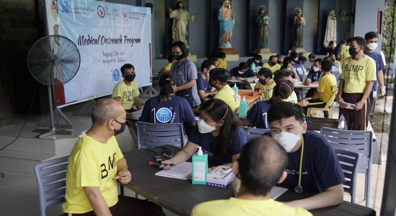 SLMCFI kicks off BJMP medical mission