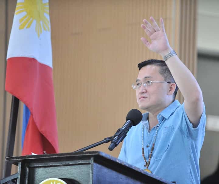 Go encouraged the students to finish their education, participate more in sports activities, and avoid illegal drugs and other forms of vices that may hinder them from achieving a better future.