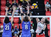 Crossovers occupy first semis seat