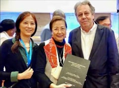 Cecile Guidote-Alvarez presents Manila SD achievements in Paris