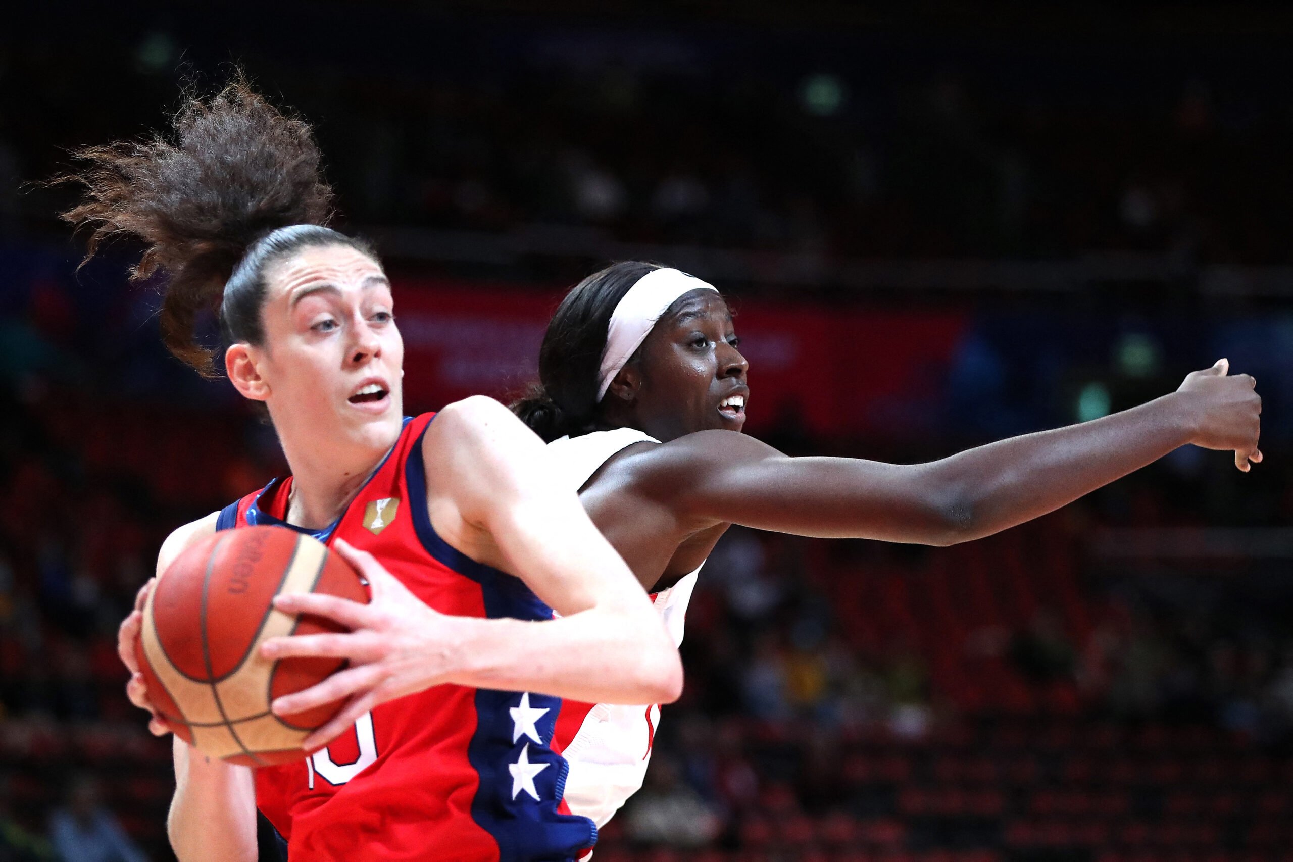 Stewart tows U.S. to final