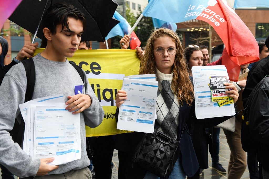 Fact check: Do climate policies raise energy bills?