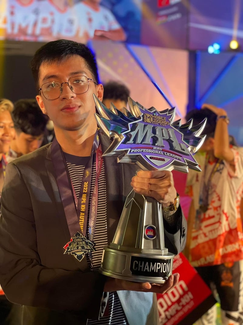 Filipino coach rocks Cambodia