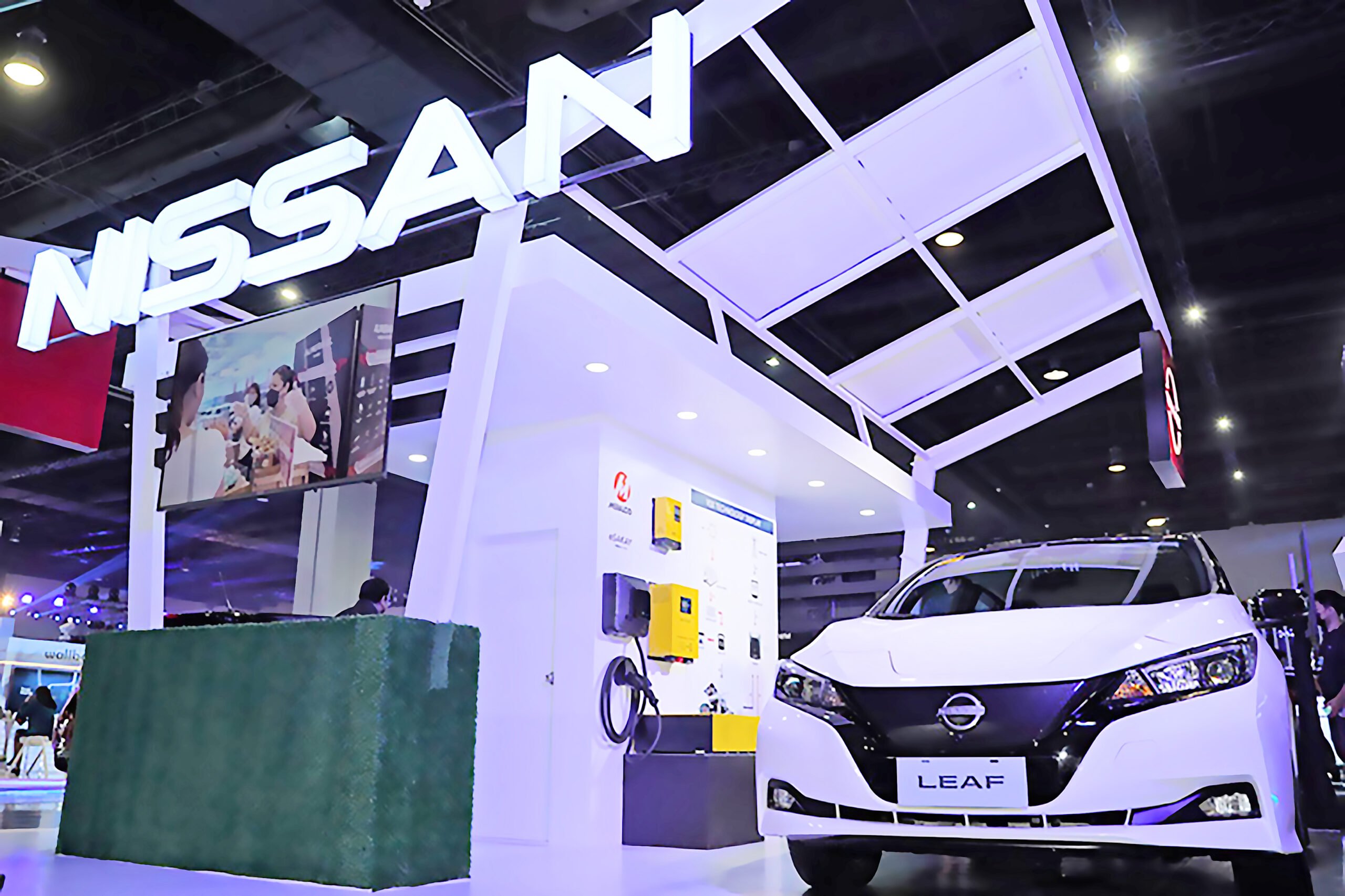 Photographs courtesy of nissan
Nissan Philippines co-presented the 10th Philippine Electric Vehicle Summit with the theme: ‘United in Driving Electromobility in Support of the Electric Vehicle Industry Development Act’ held from 20 to 21 October 2022, at the SMX Convention Center in Pasay City.