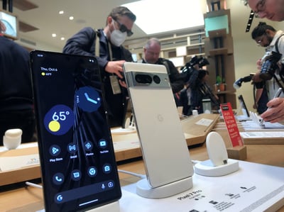 Google looks to raise its smartphone game with latest Pixel 7