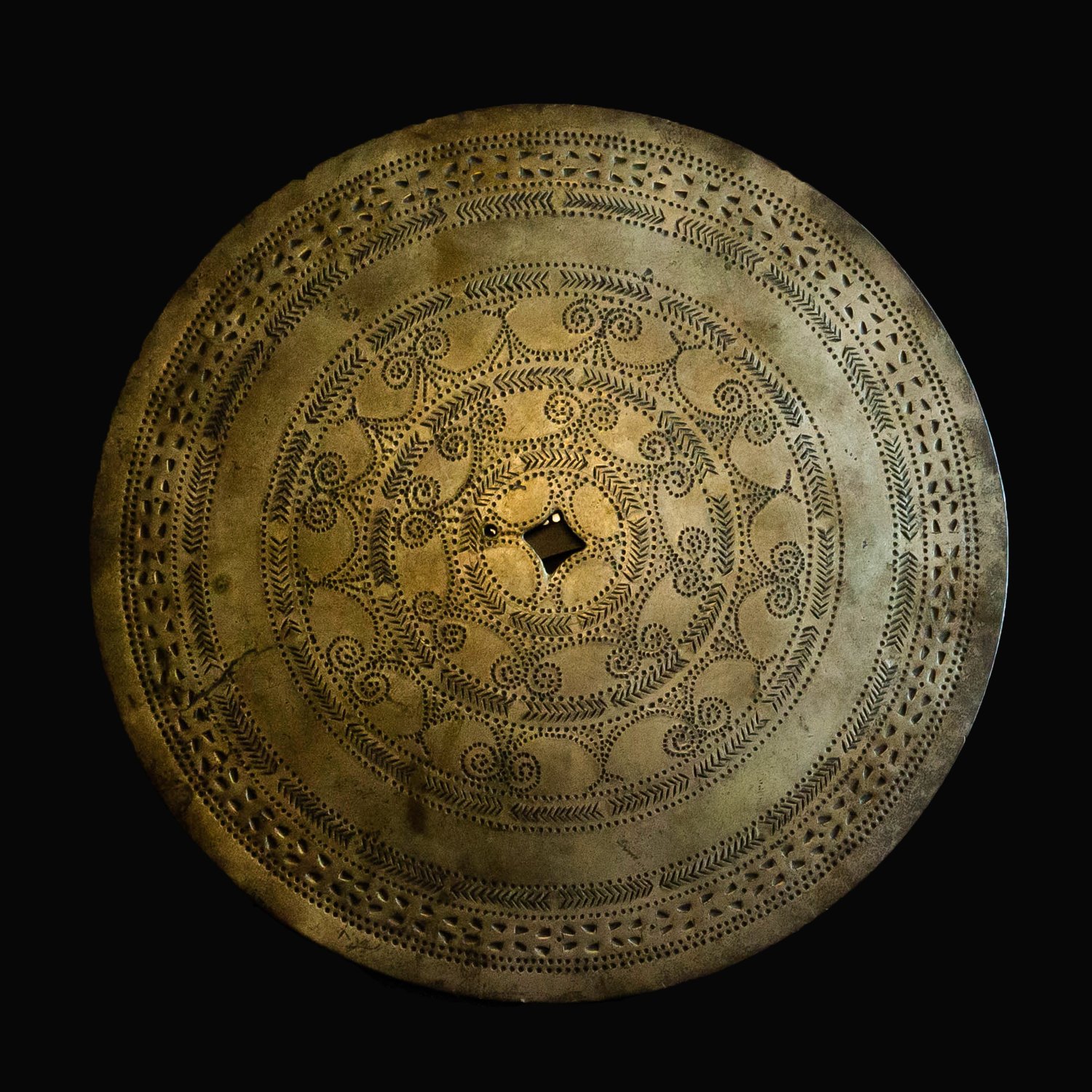CCP exhibits 21AM collection at Arthaland
