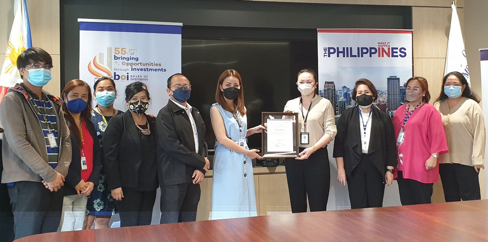 SM Foundation receives ‘Pandemic Heroes’ Award from Board of Investments
