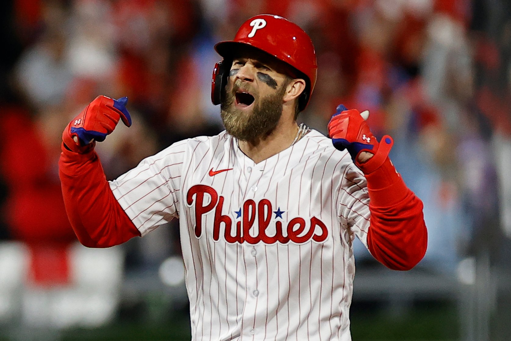 Harper delivers promise to Phillies