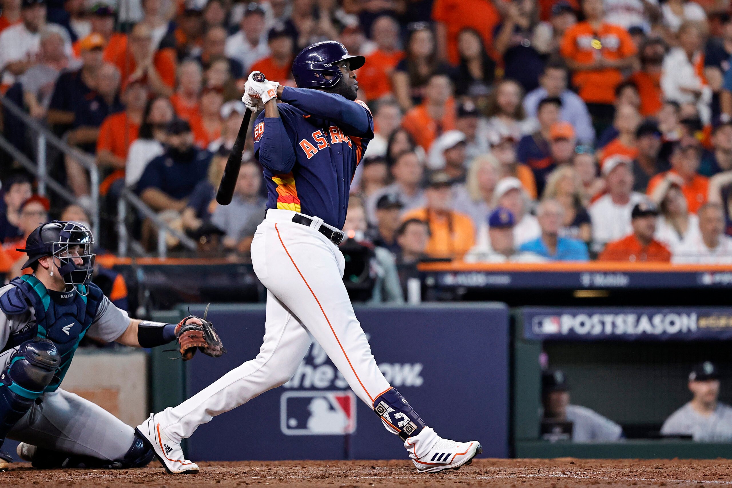 YORDAN Alvarez hits the game-clinching home run to lift the Houston Astros to a 4-2 win over the Seattle Mariners in Game 3 of their MLB playoff series. | BOB LEVEY/AGENCE FRANCE-PRESSE