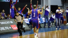 Magnolia survives hot-shooting Oliver, TNT