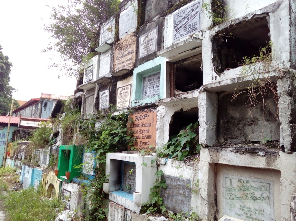 Iloilo cemeteries mandate mask-wearing
