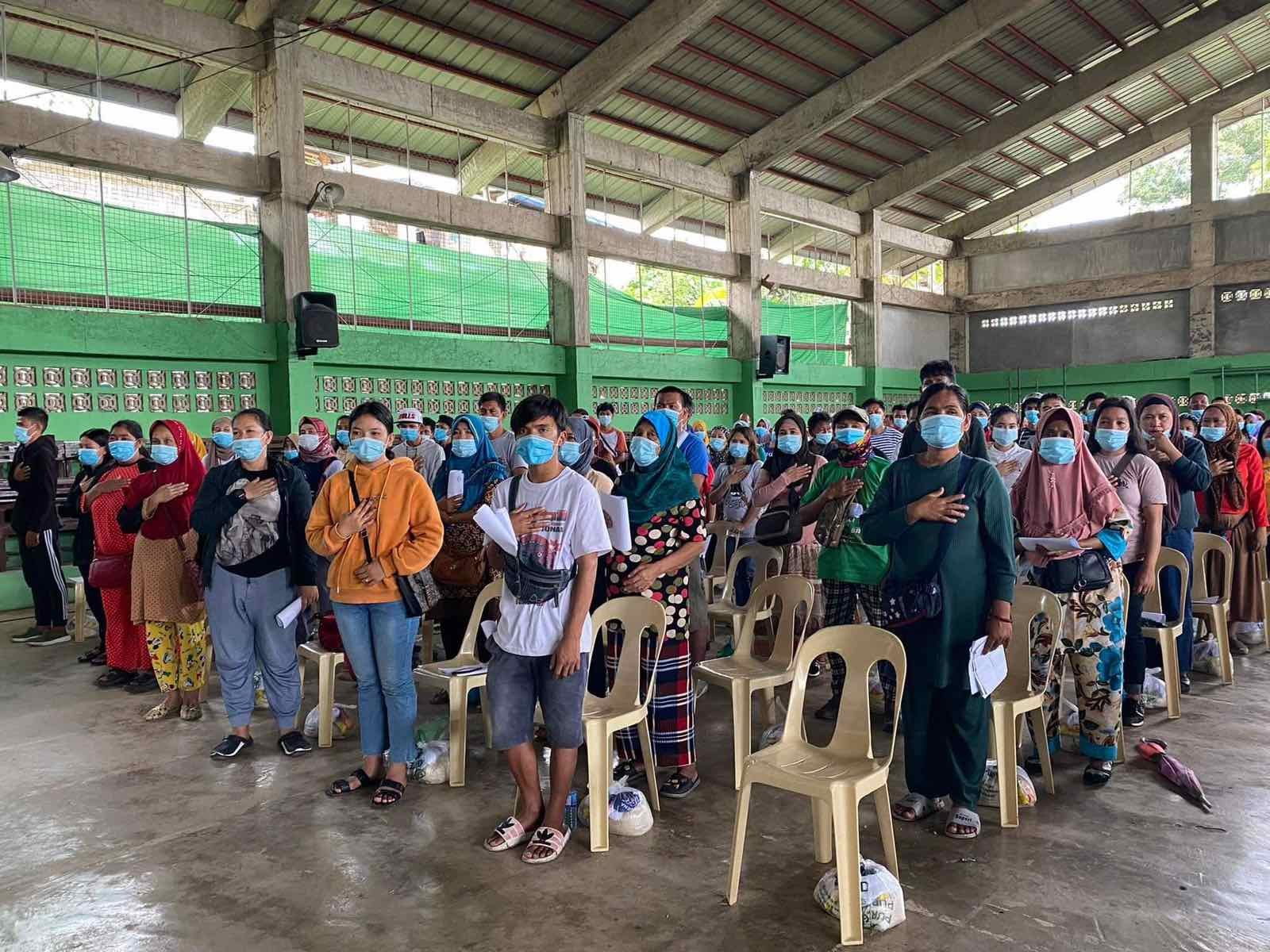 Bong Go’s team assists fire victims in Bongao, Tawi-Tawi