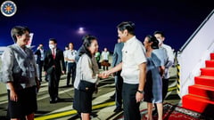 Marcos arrives in Phnom Penh for ASEAN Summits