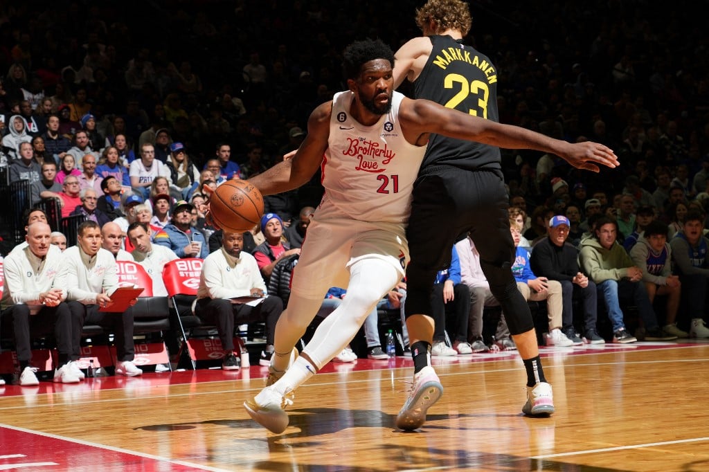 Joel Embiid of the Philadelphia 76ers dribbles the ball during the game against the Utah Jazz on November 13, 2022 at the Wells Fargo Center in Philadelphia, Pennsylvania. Photo by Jesse D. Garrabrant / NBAE / Getty Images / Getty Images via AFP
