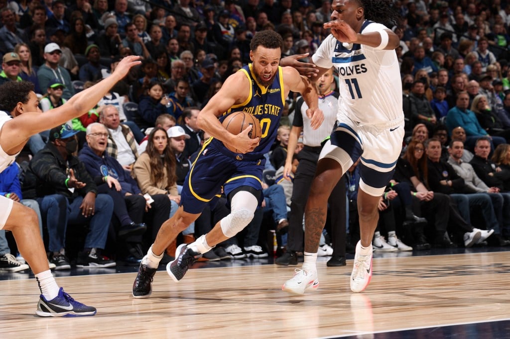 Warriors power past Timberwolves, Celtics cruise
