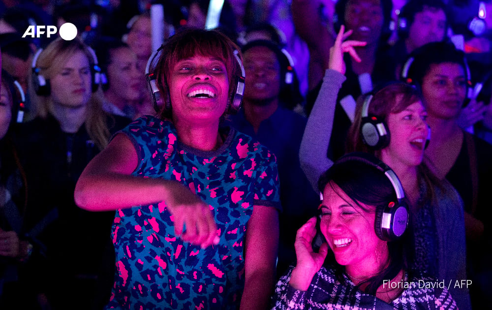 WHO study: A billion youth risk hearing loss from headphones, loud music venues
