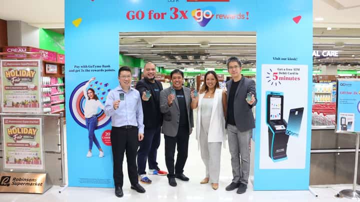 Celebrating the Robinsons, GoTyme collaboration are (from left) Stanley Co, managing director of the Supermarket Segment of Robinsons; Eelan Reyes, head of sales at GoTyme Bank; Jojo Malolos, president of GoTyme Bank ; Cesca Cruz, Go Rewards Director for Growth Marketing; and Aaron Foo, chief strategy officer at GoTyme Bank. | Photograph courtesy of GoTyme