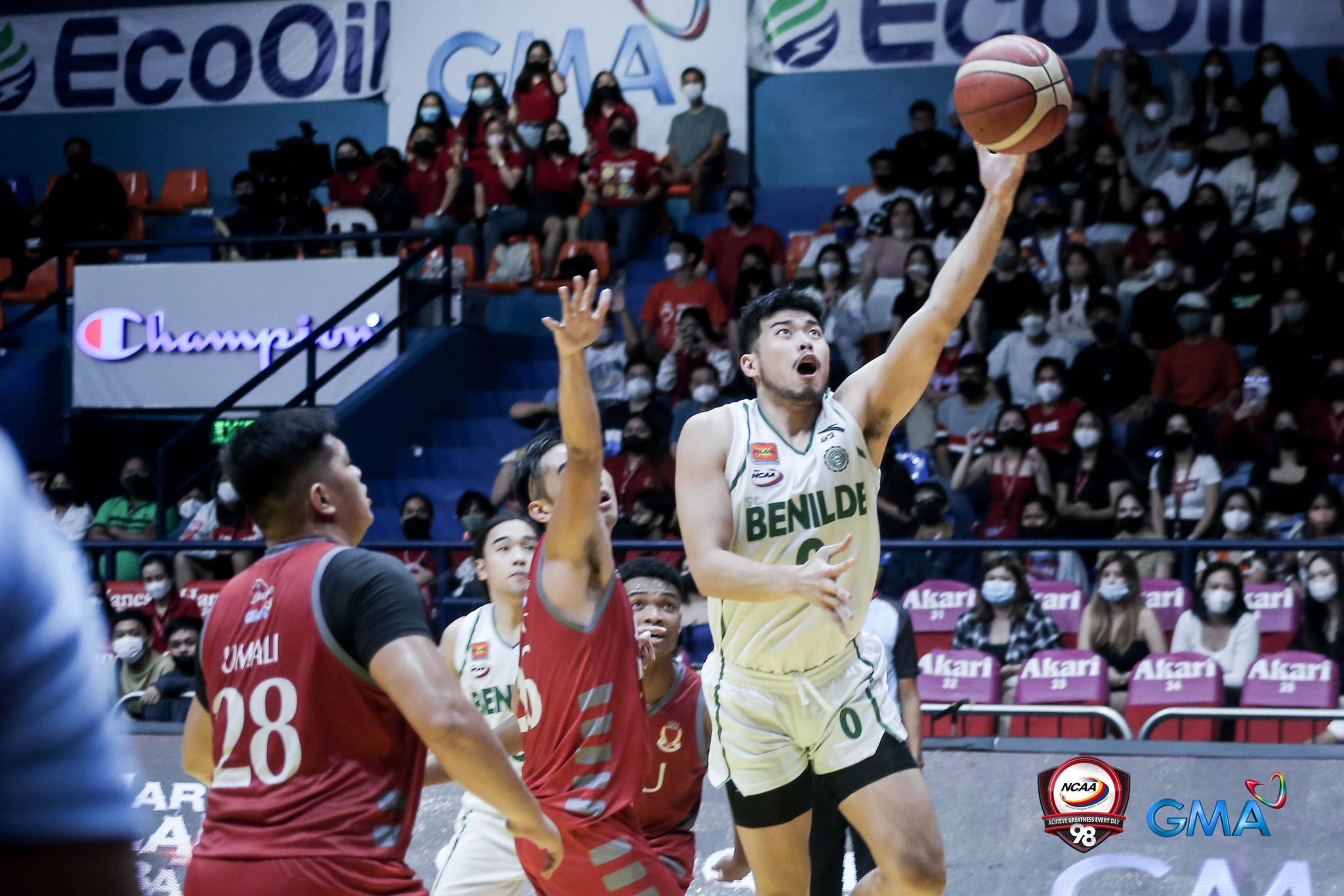 Blazers quell Pirates uprising