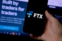 Bankrupt FTX crypto boss resigns