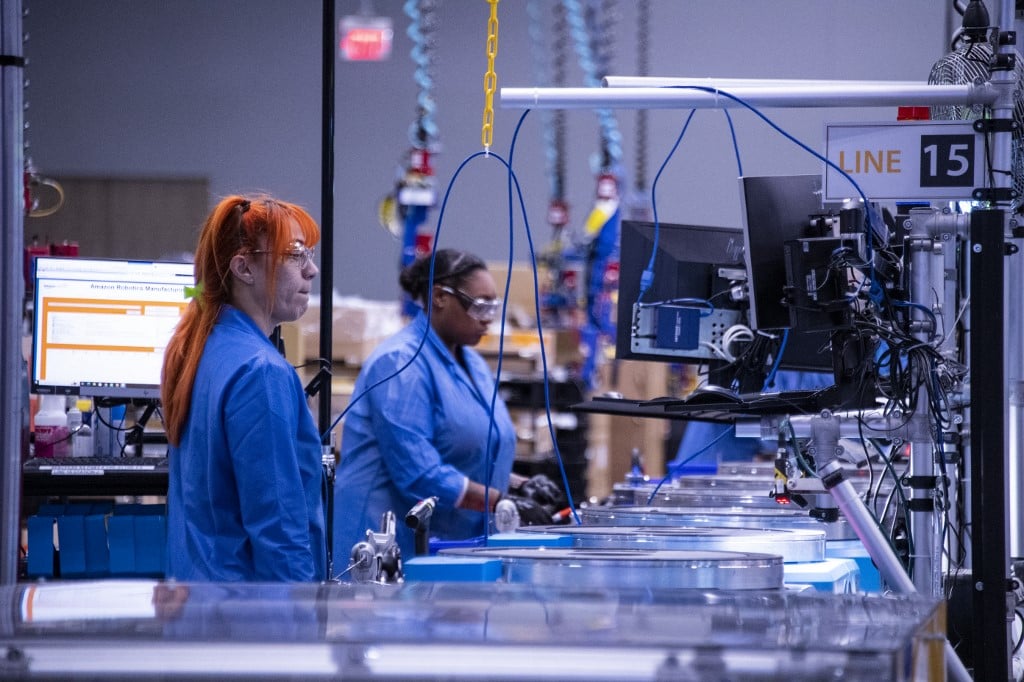 Will robots replace humans at Amazon?