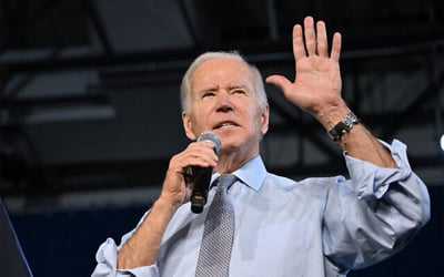 Biden, Trump clash on eve of midterms set to upend Washington