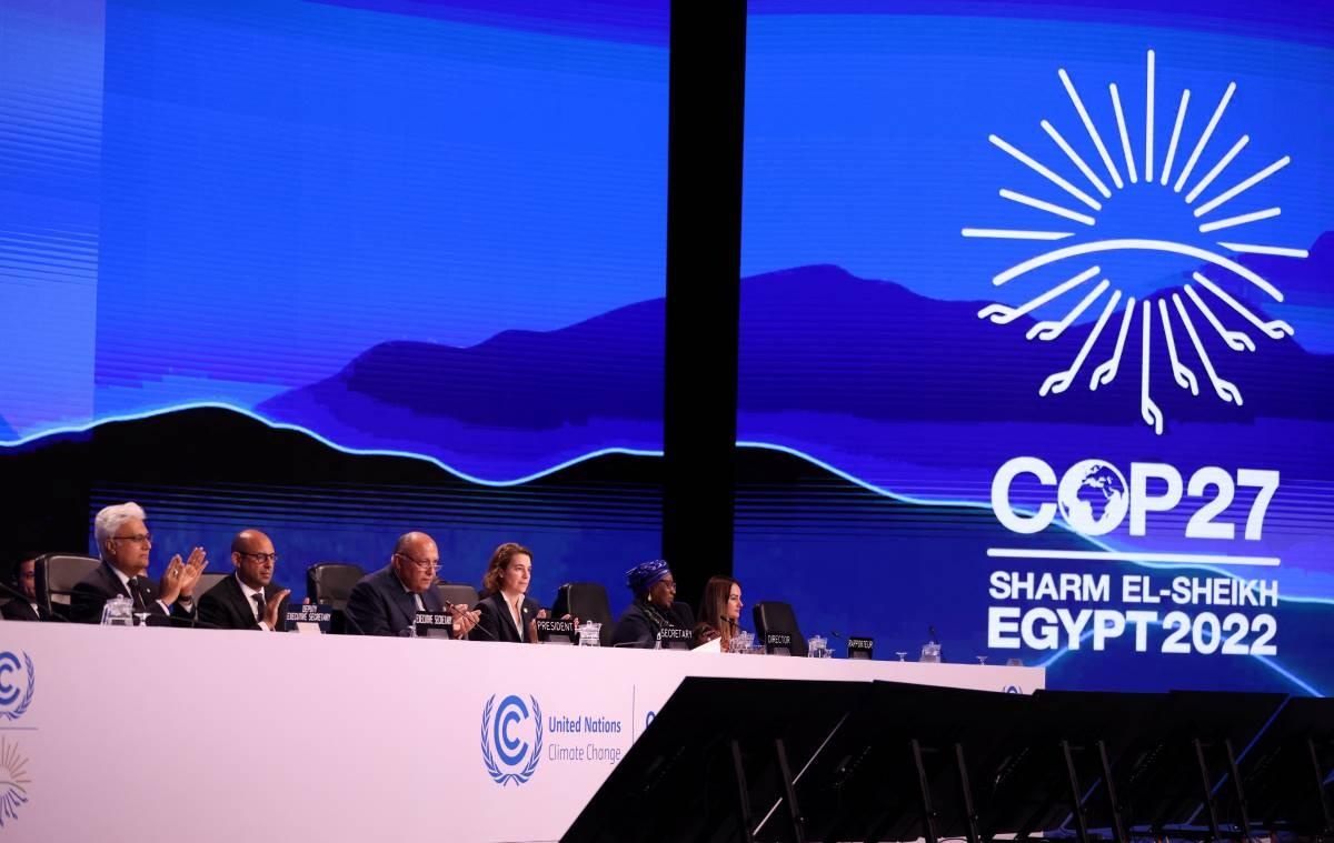 COP27 summit strikes climate damages deal