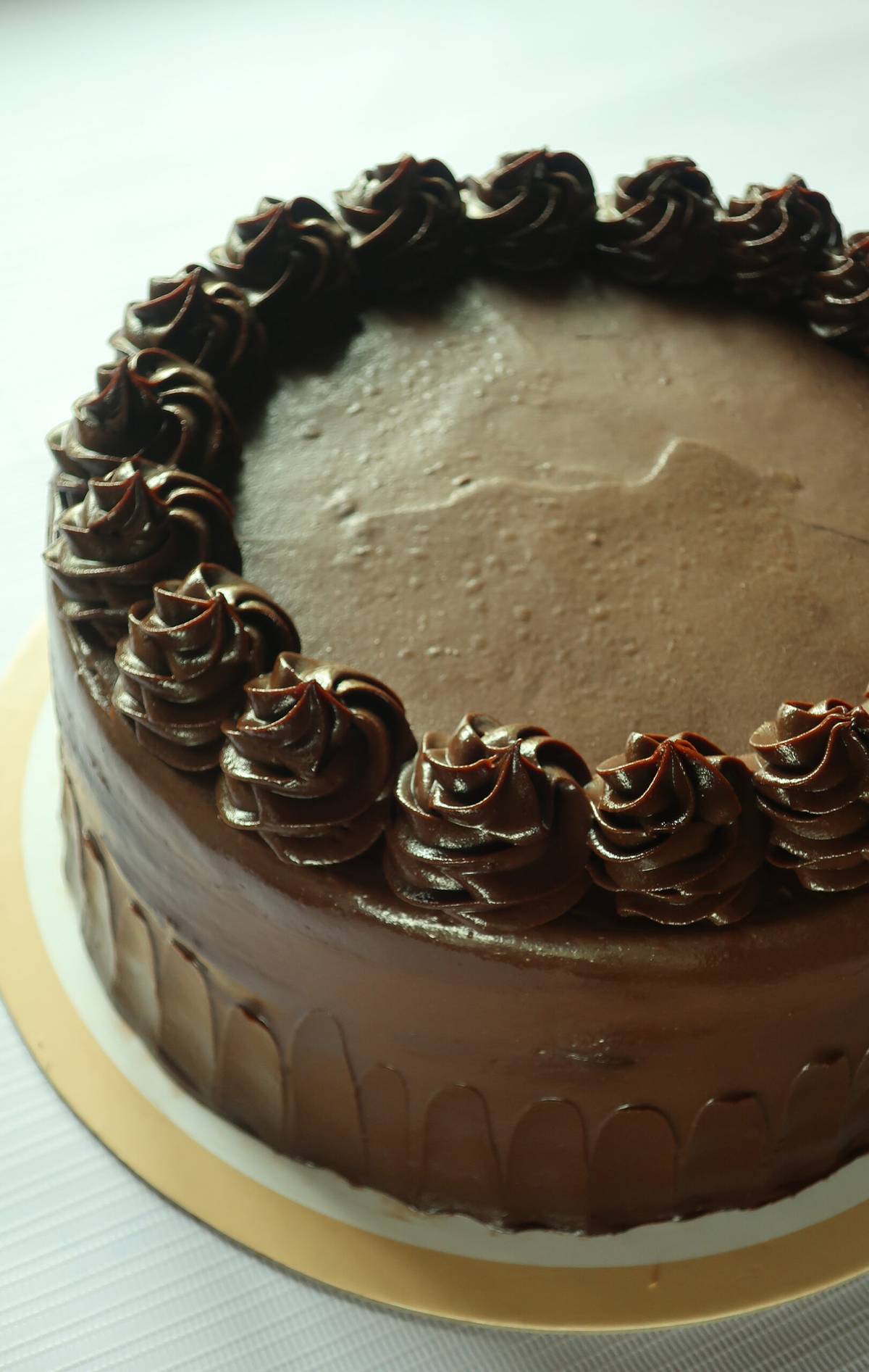 Honeybon's new sugar-free Swiss chocolate cake.