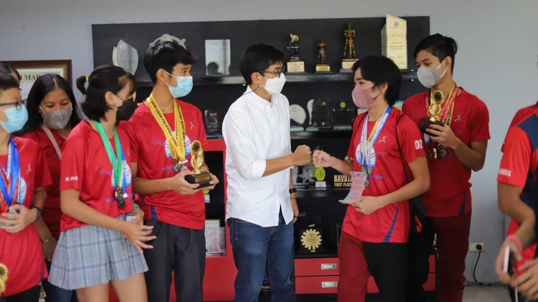 Navotas Swim Team umani ng awards