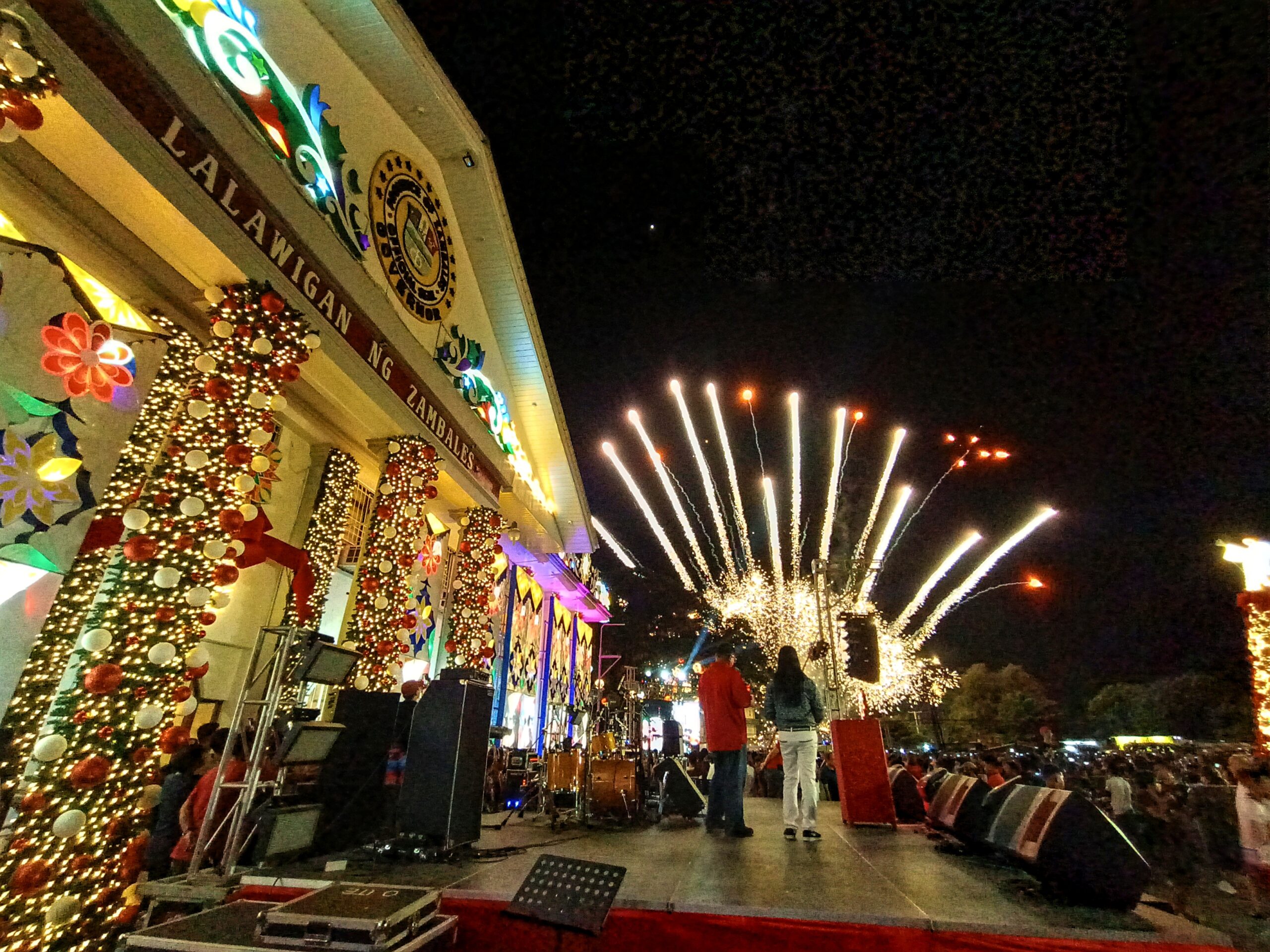 Zambales illuminates Capitol building