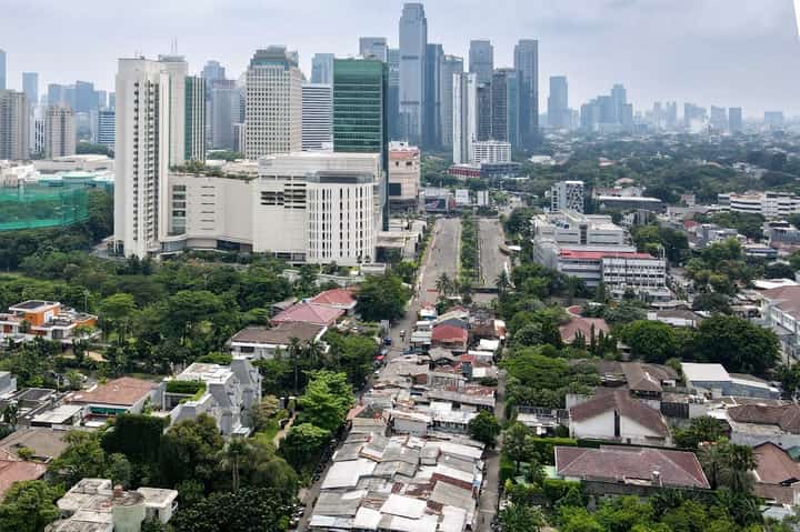Indonesia Q3 growth rises but remains below forecasts