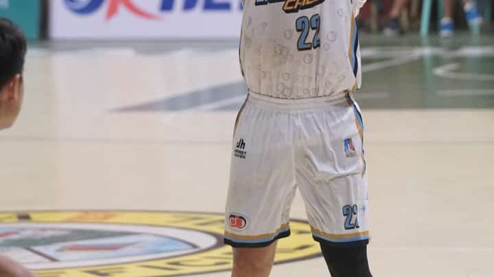 PHOTOGRAPH COURTESY OF MPBL
LEVI Hernandez fires 20 points to lead Batangas to a 70-60 win over Rizal in Game 1 of their OKBet-MPBL 4th Season best-of-three semifinal series.