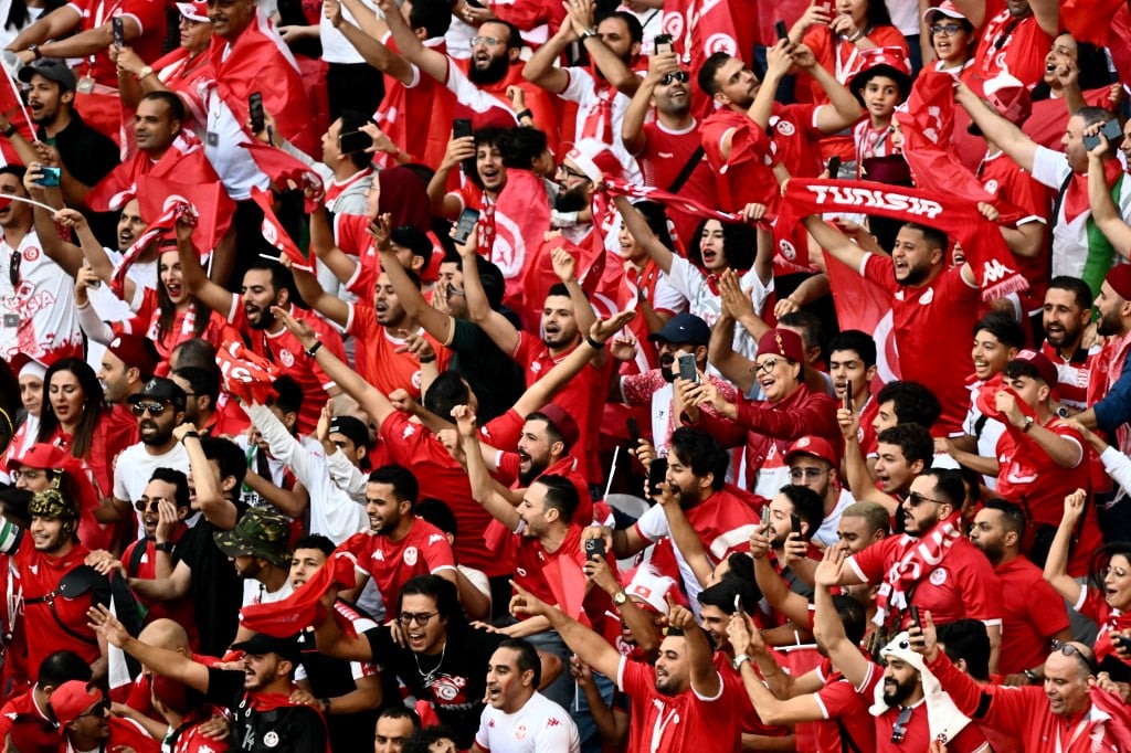 Maskless World Cup scenes spark anger in zero-Covid China