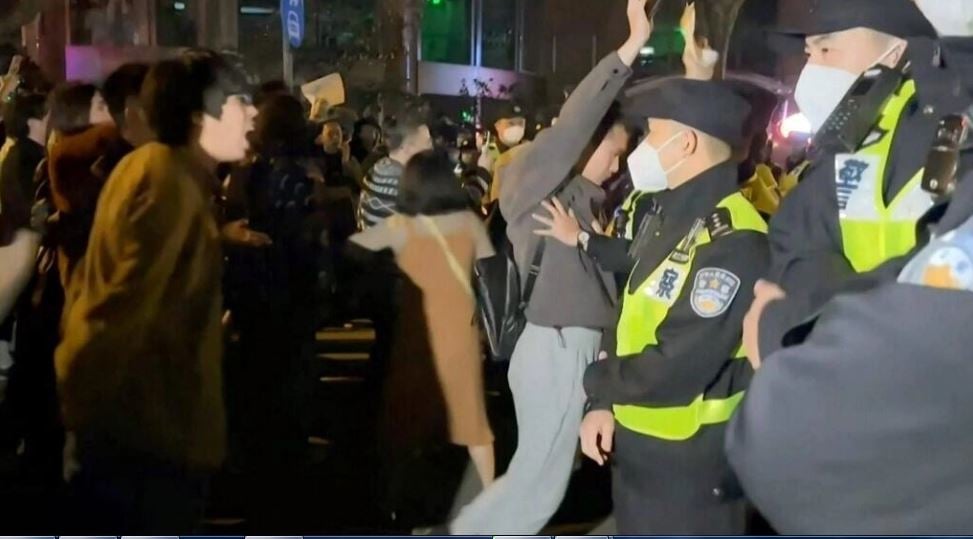 ‘Xi Jinping, step down! CCP, step down!: Anger mounts over China’s zero-Covid policy
