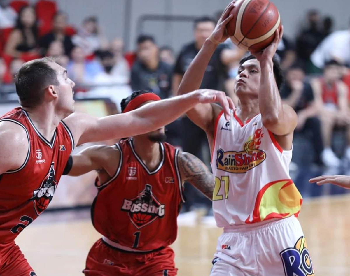 Elasto Painters shame Bossing
