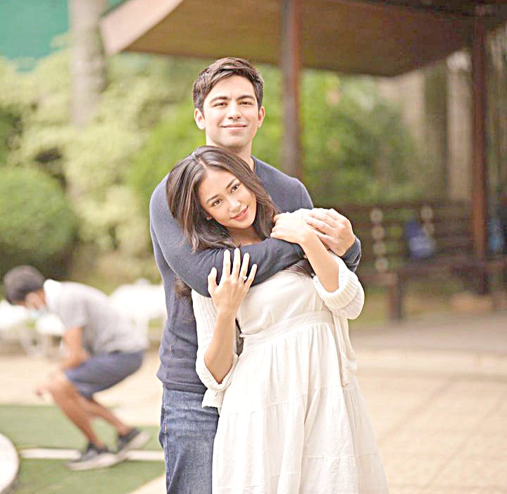 Derrick Monasterio and Elle Villanueva.
