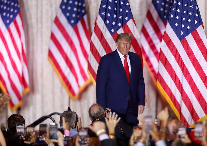 Trump on playbill as top Republicans meet