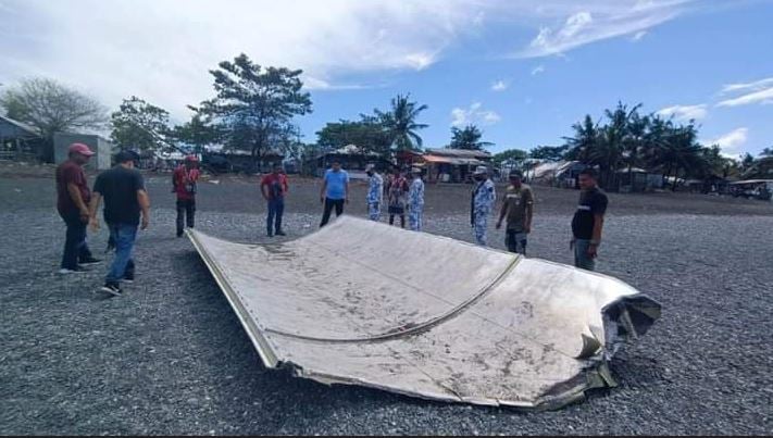 Fishermen find ‘rocket’ debris