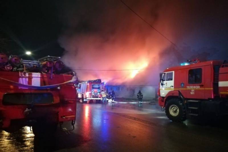 13 dead in Russian cafe fire
