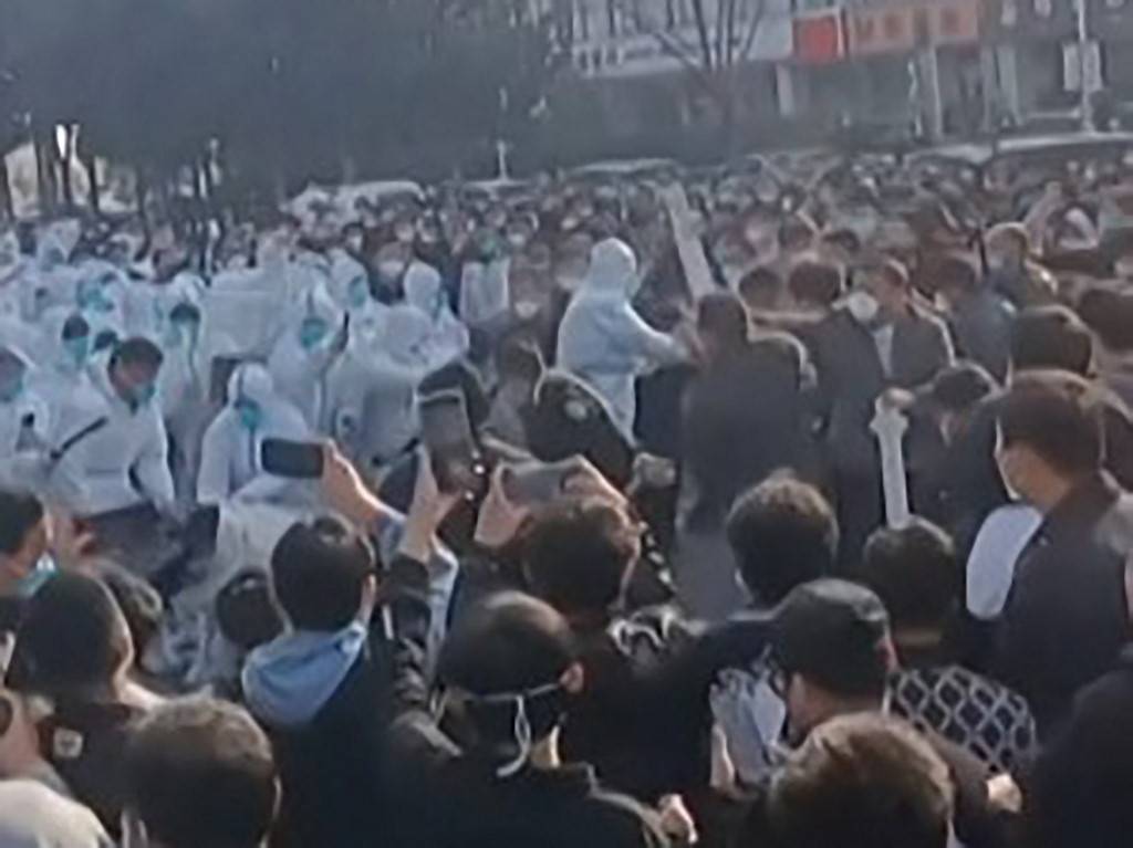 Six million Chinese under lockdown