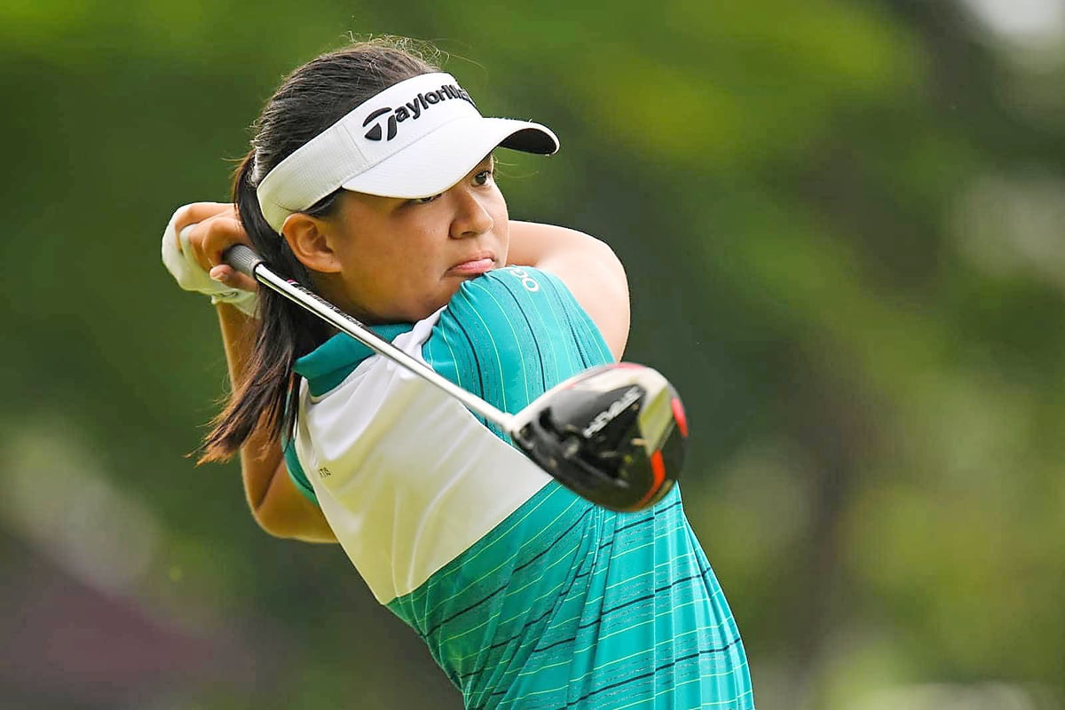 Rianne stays in contention