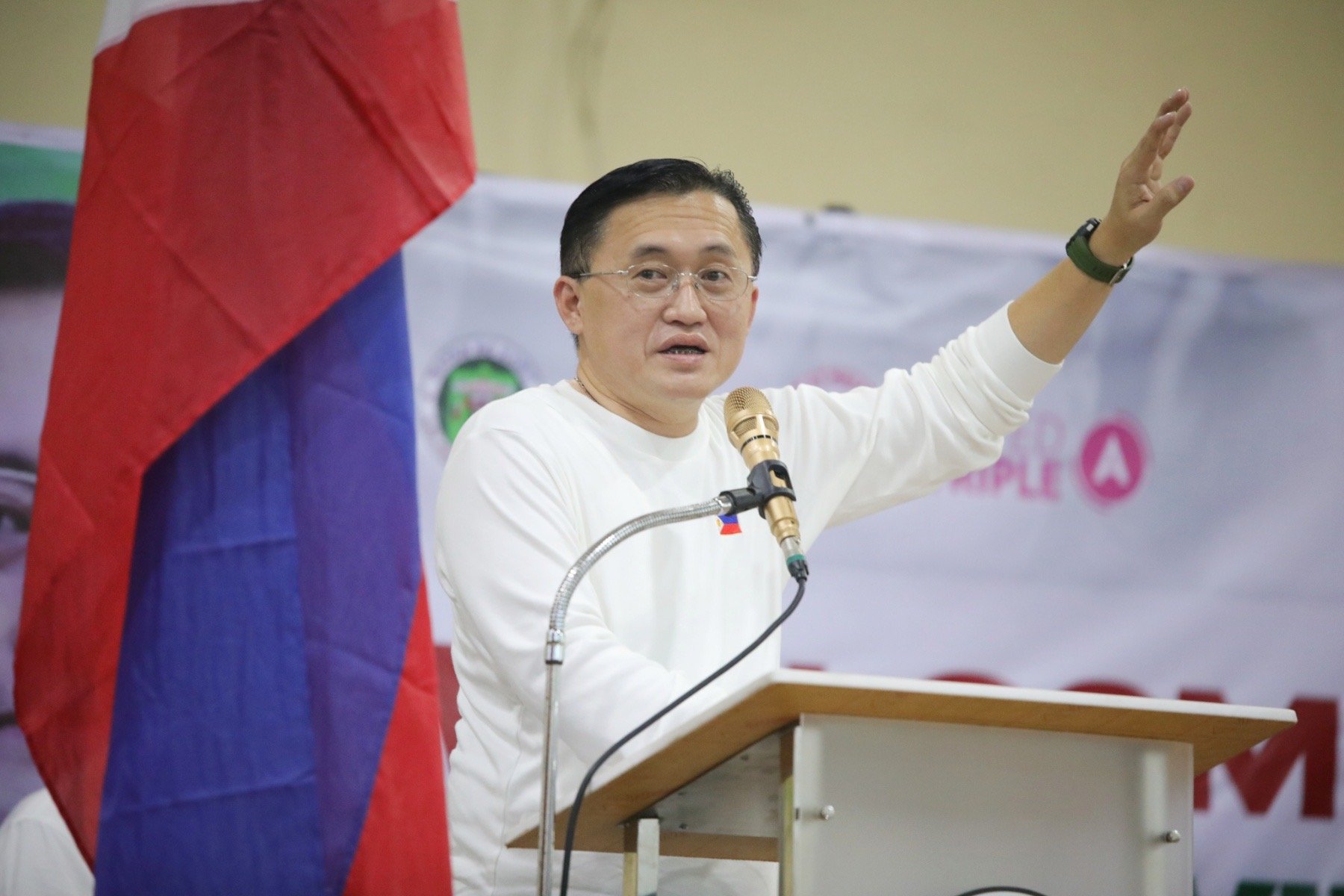Bong Go aids struggling Ilocanos in Santa Lucia town