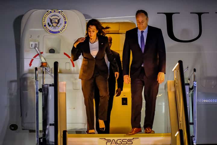 Kamala opens Manila visit