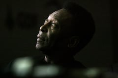 Football legend Pele hospitalized again